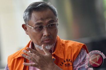 KPK perpanjang tahan tiga pejabat PT PAL