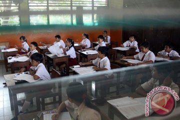 Semarang rintis SD-SMP swasta gratis mulai 2018