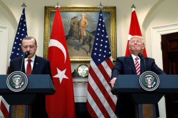 Turki tahan dua orang atas penembakan di Kedutaan AS
