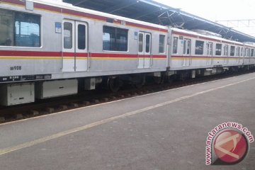 Volume KRL Cikarang 23.000 penumpang hari pertama