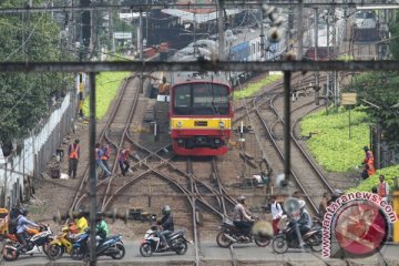 Perjalanan KRL Serpong-Maja terganggu