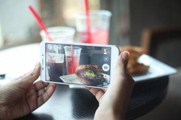Tips bikin foto makanan jadi menggiurkan di Instagram