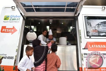 Humanity Food Truck hadir di Cikampek untuk para pemudik