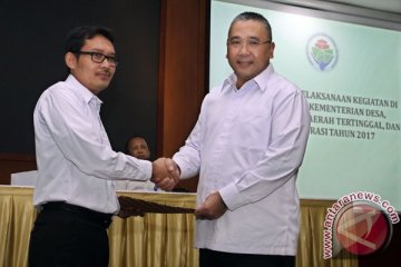 Jalan desa sepanjang 121.709 km dibangun dengan dana desa sejak 2015