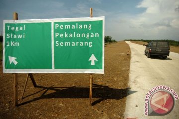 Pemudik harap waspada saat melintasi jalan tol fungsional Brebes Timur-Weleri