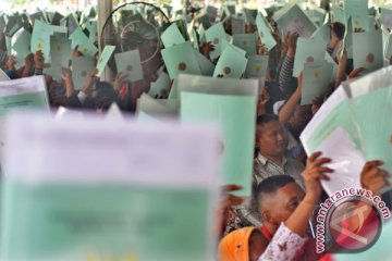 Presiden bagikan 2.500 lebih sertifikat tanah di Tasikmalaya
