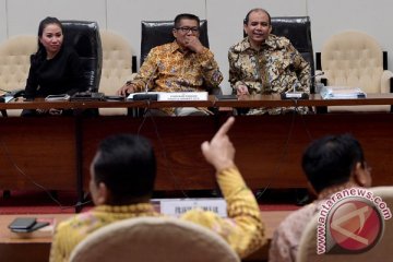 Pansus Angket KPK lanjutkan pembahasan awal Juli