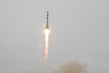 Pesawat kargo Rusia meluncur ke stasiun antariksa