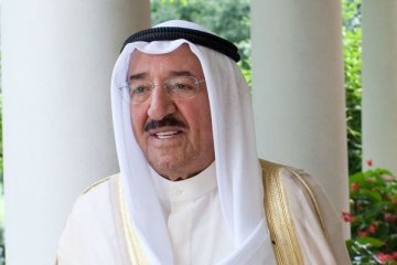 Emir Kuwait berada di Baghdad di tengah ketegangan di Teluk