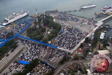 Kemenhub minta Pelabuhan Merak tingkatkan pelayanan