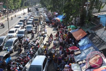 Toko mainan ramai pembeli pasca Lebaran