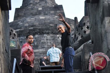Berita kemarin yang masih menarik, Istana bantah gaji presiden naik hingga Obama di Candi Borobudur