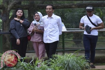 Presiden Jokowi bayar sendiri tiket Kebun Binatang Ragunan
