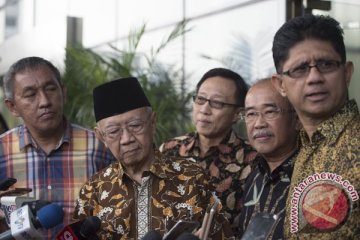 Gus Sholah: Hari Santri jangan upacara saja