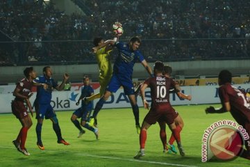 Kemenangan Persib dipersembahkan untuk Djanur