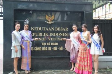 Peserta Miss ASEAN 2017 dijamu KBRI Hanoi