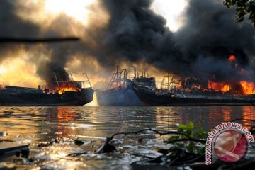 16 kapal nelayan di Pati terbakar