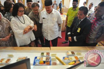 Menu Makanan Pesawat Jamaah Haji