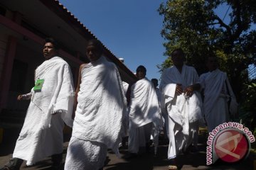 Calon haji Papua Barat berangkat melalui Makassar