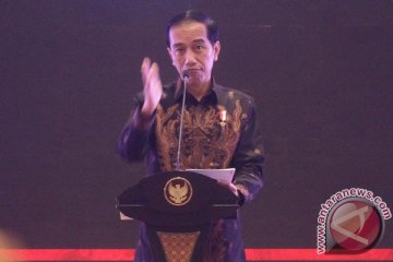 Jokowi kirim batik untuk patung Madame Tussauds