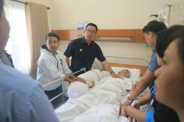 Ridwan Kamil jenguk korban penusukan bobotoh