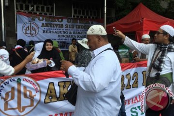 Massa aksi 287 mulai datangi Masjid Istiqlal