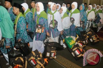 Pemberangkatan haji kloter 10 Embarkasi Lombok diundur