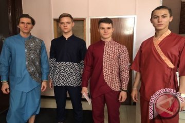 Model Rusia ikut audisi demi peragakan busana Indonesia