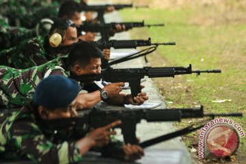 Demokrat: ketegangan TNI-Polri jangan dibiarkan