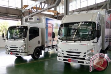 Isuzu ELF NLR hadir menyambut pesatnya pasar e-commerce