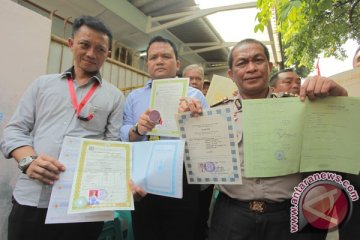 Ijazah palsu terungkap dari tanda tangan Kepsek