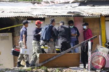 Densus geledah rumah terduga teroris di Karanganyar