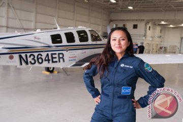 Perempuan pilot keturunan Afghanistan keliling dunia terbang menuju Bali