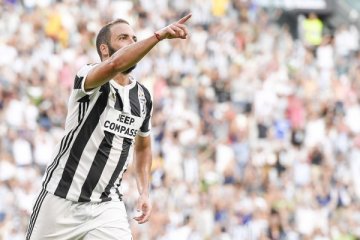 Higuain sandarkan harapan kepada AC Milan