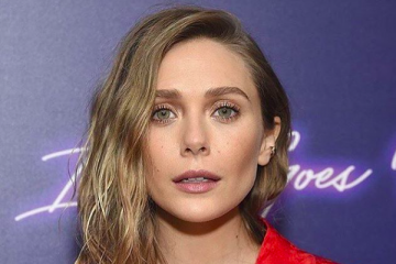 Elizabeth Olsen bertunangan