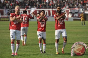 Bali United tumbangkan Mitra Kukar 6-1