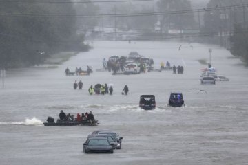 Trump ke Texas setelah Houston diterjang banjir bawaan Badai Harvey