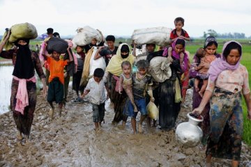 Lembaga internasional kewalahan, 90.000 warga Rohingya mengungsi ke Bangladesh
