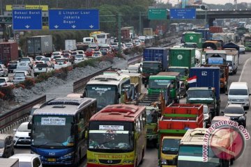 Pembatasan truk bertonase berat di tol Jakarta-Cikampek