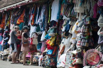 Toko China di Bali diminta transaksi dengan rupiah