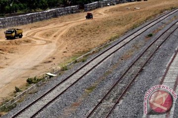 REL KERETA API TRANS SULAWESI