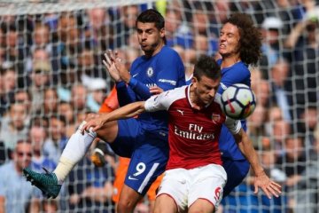 Chelsea ditahan Arsenal 0-0, David Luiz dikartu merah