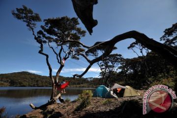 TELAGA DEWI GUNUNG SINGGALANG