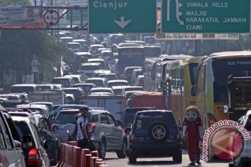 Jalur Puncak ditutup saat malam pergantian tahun