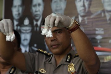 Polisi: Surabaya hanya lokasi gudang transit pil PCC
