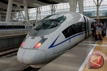 Kereta cepat Tiongkok memikat hati