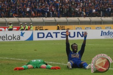 Gol Michael Essien selamatkan Persib dari kekalahan