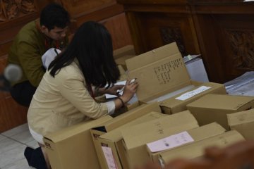 Jakarta hari ini, praperadilan Setnov hingga pemeriksaan Syahrini