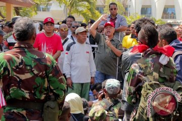 Warga eks-Timor Timur demonstrasi tuntut kepastian status