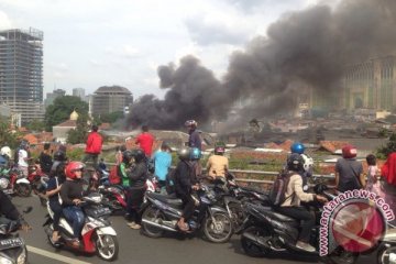 Kebakaran lahap enam rumah di Kampung Bali